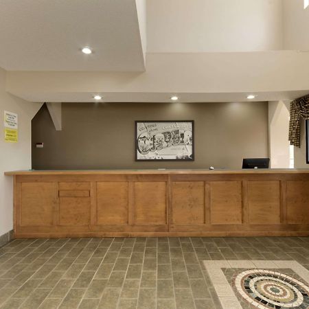 ซูเปอร์ 8 บาย วินด์แฮม แชทเวิร์ธ/ตัลตัน Motel Chatsworth ภายนอก รูปภาพ