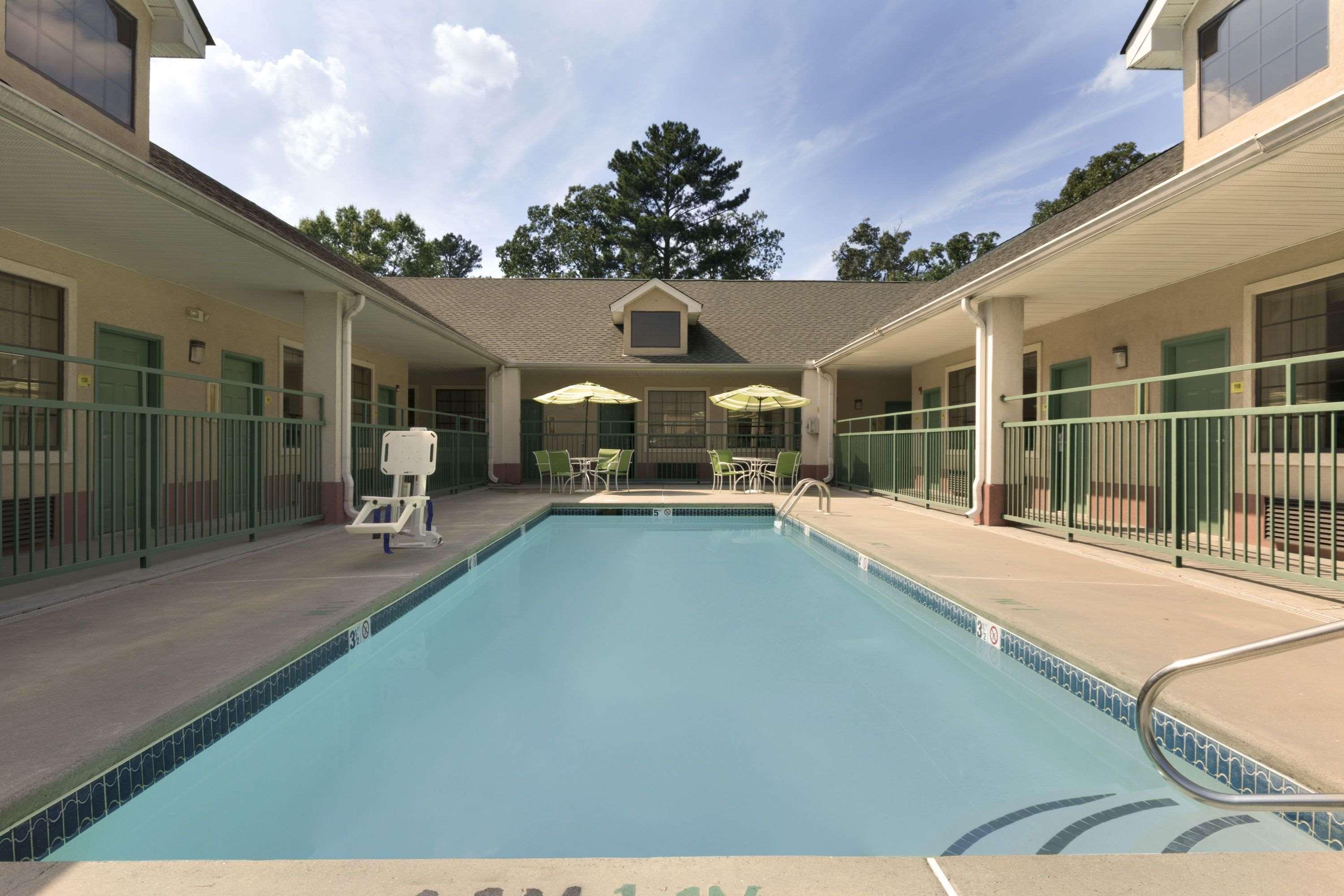ซูเปอร์ 8 บาย วินด์แฮม แชทเวิร์ธ/ตัลตัน Motel Chatsworth ภายนอก รูปภาพ
